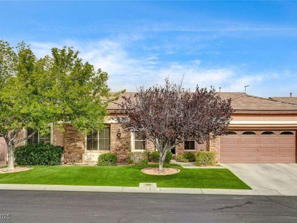 9516 Parkmoor Avenue, Las Vegas, NV 89149