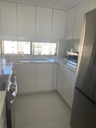 16909 N Bay Rd, Unit 805, Sunny Isles Beach, FL 33160 Photo