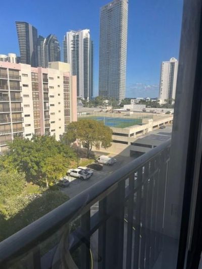 16909 N Bay Rd, Unit 805, Sunny Isles Beach, FL 33160 Photo