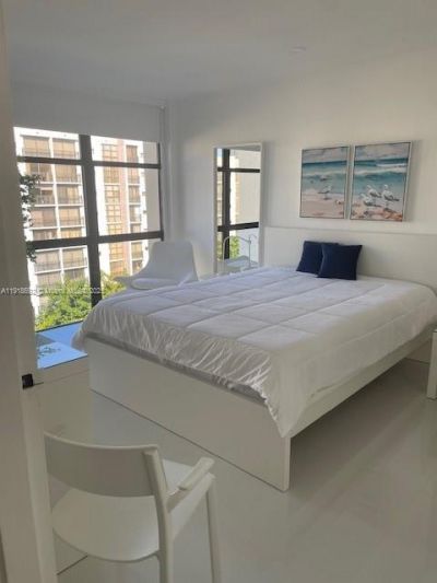 16909 N Bay Rd, Unit 805, Sunny Isles Beach, FL 33160 Photo