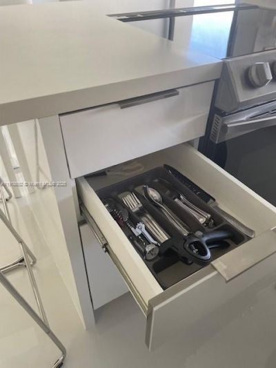 16909 N Bay Rd, Unit 805, Sunny Isles Beach, FL 33160 Photo