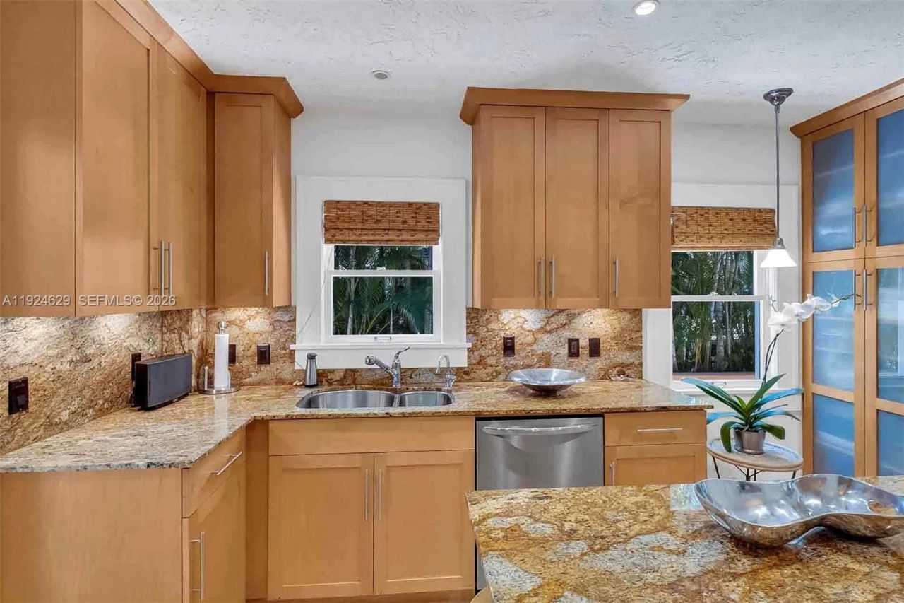 136 NE 101st St, Miami Shores, FL 33138 Photo