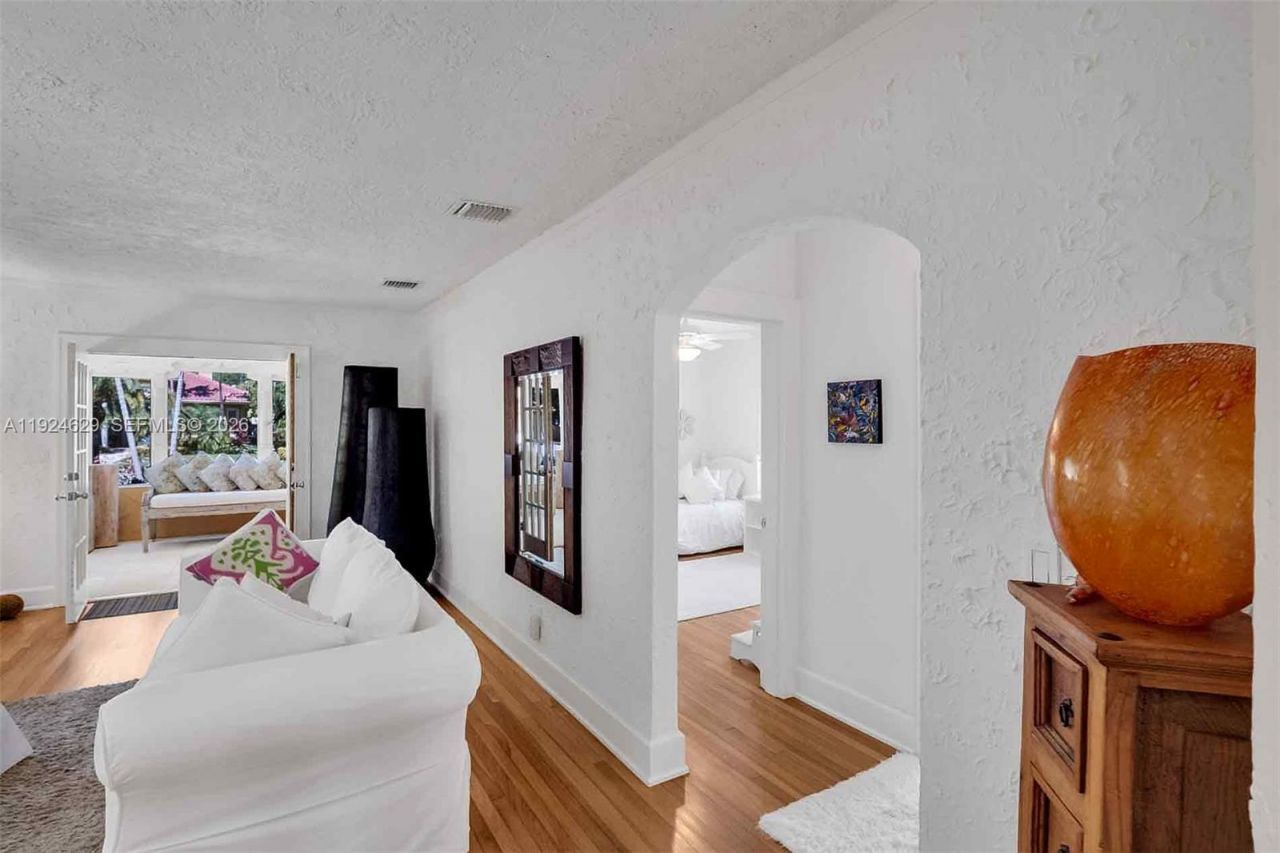 136 NE 101st St, Miami Shores, FL 33138 Photo