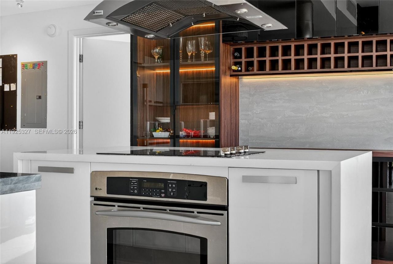 601 NE 36th St, Unit 1101, Miami, FL 33137 Photo