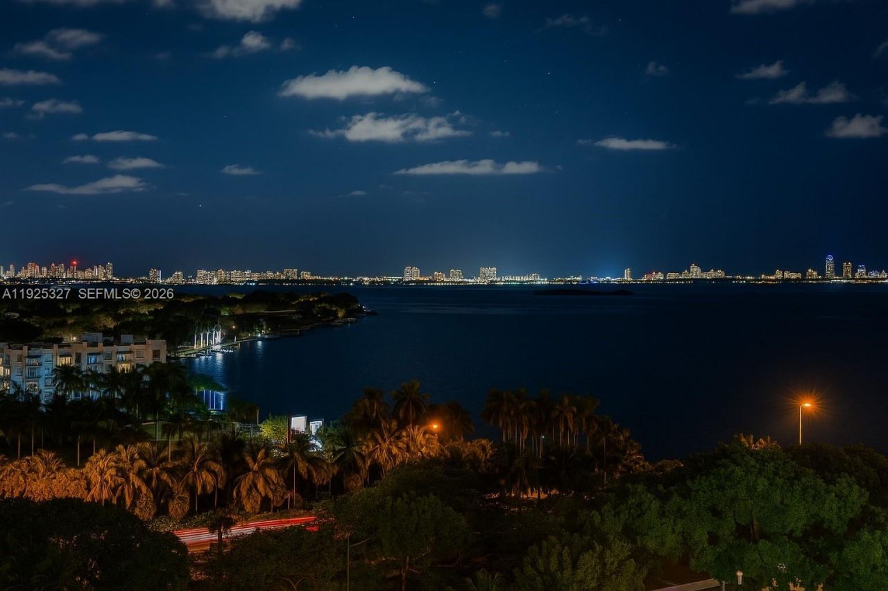 601 NE 36th St, Unit 1101, Miami, FL 33137 Photo