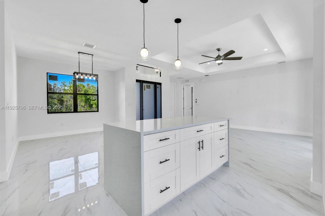 2002 E 10th, Lehigh Acres, FL 33936 Photo