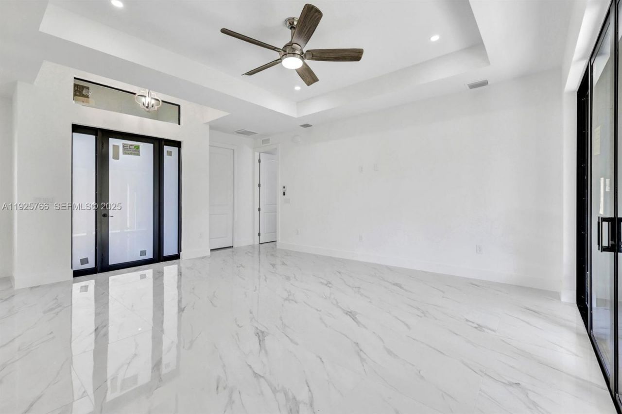 2002 E 10th, Lehigh Acres, FL 33936 Photo