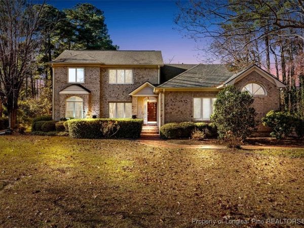 275 Courtyard Lane, Fayetteville, NC 28303