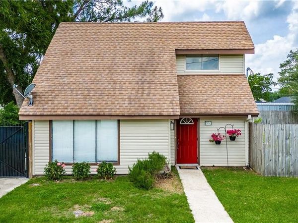 2700 PLAZA Drive, Chalmette, LA 70043