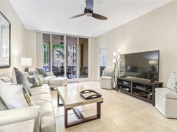 401 Bayfront PL, Unit 3205, NAPLES, FL 34102