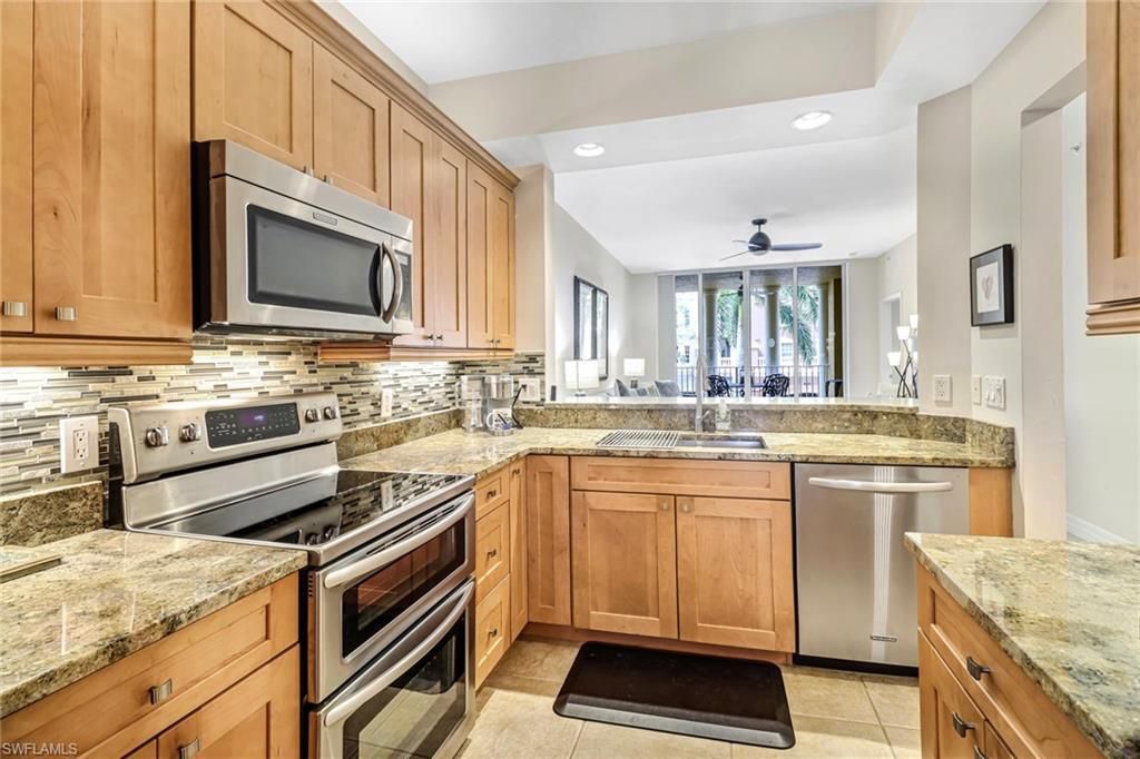 401 Bayfront Pl, Unit 3205, Naples, FL 34102 Photo