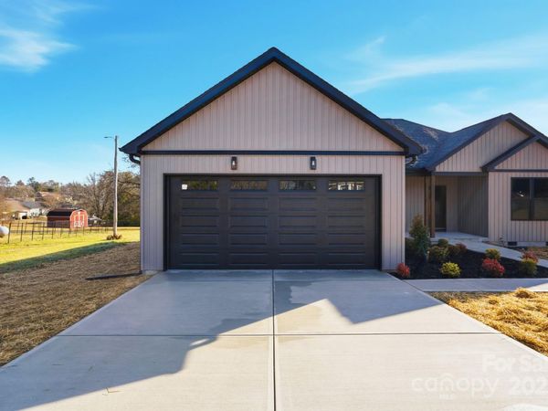 222 River Hill Road, Statesville, NC 28625