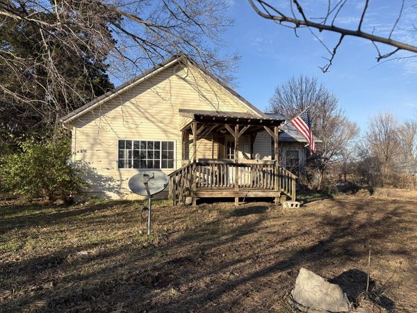 47 W 96, Greenfield, MO 65661
