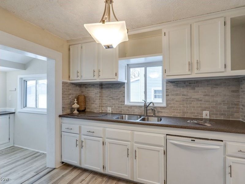 1133 Mount Vernon Avenue, Akron, OH 44310 Photo 16