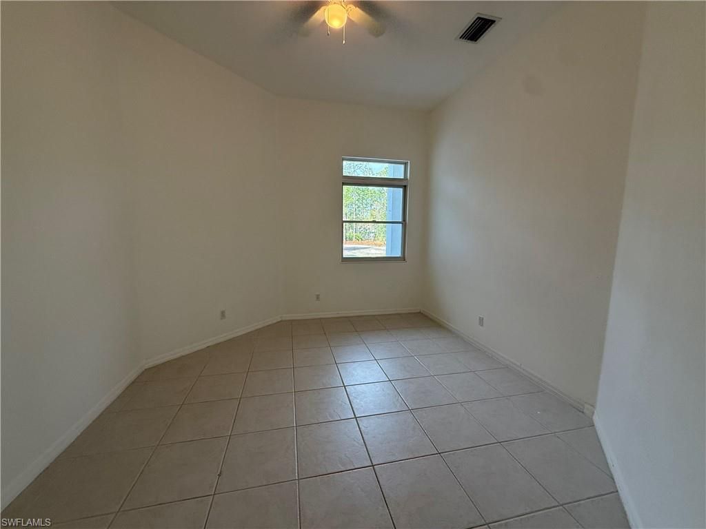570 31st St Nw, Naples, FL 34120 Photo