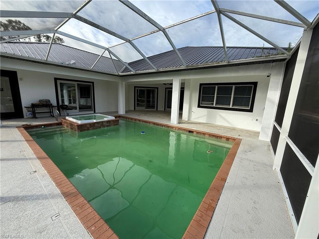 570 31st St Nw, Naples, FL 34120 Photo