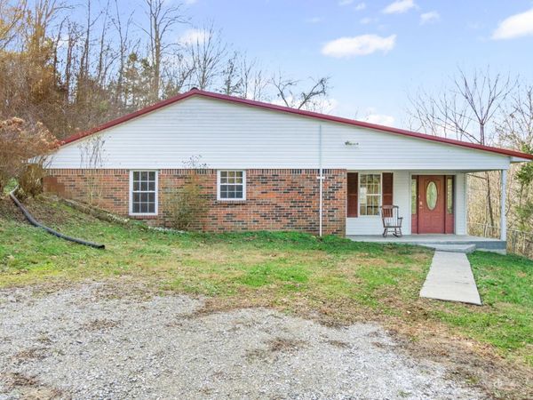 51 Turkeytown Rd, Hilham, TN 38568