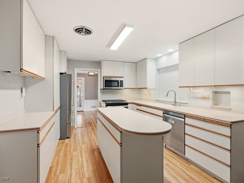 12931 Westchester Trail, Chesterland, OH 44026 Photo 11