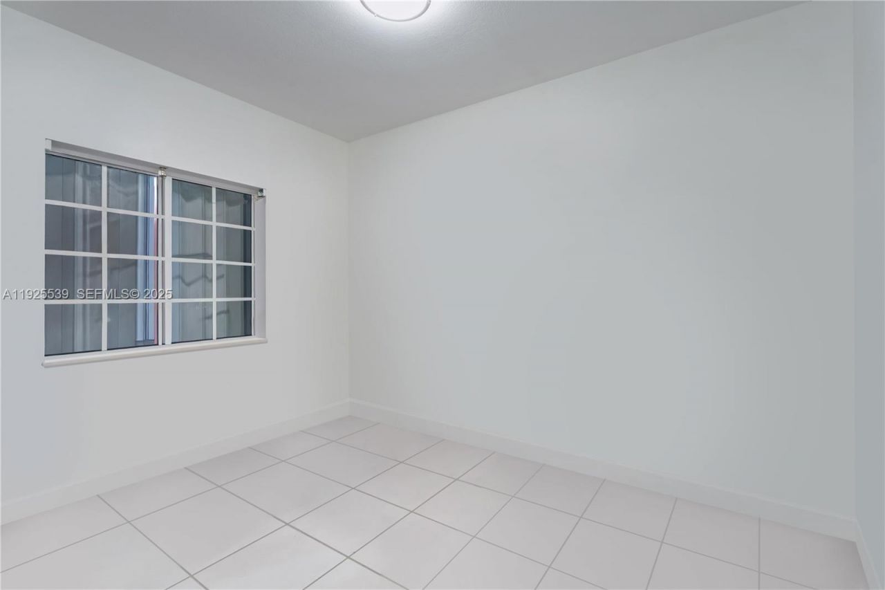 13941 SW 13th St, Miami, FL 33184 Photo