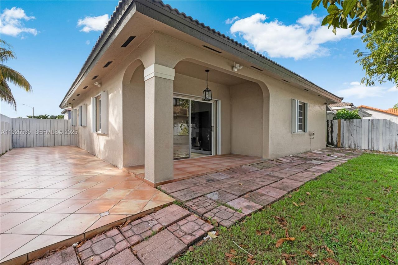 13941 SW 13th St, Miami, FL 33184 Photo