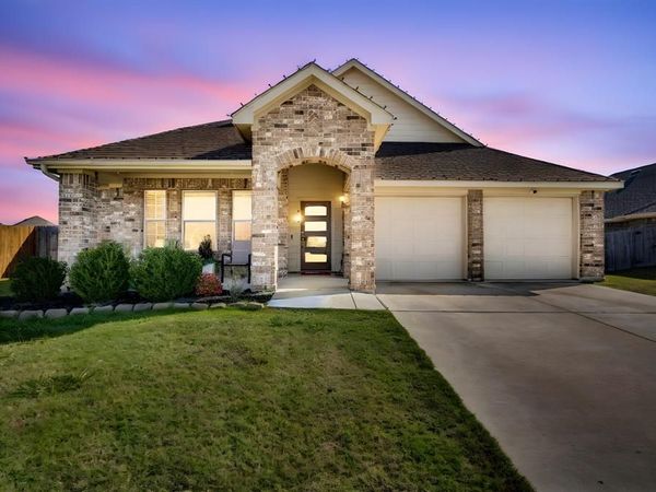 254 Equestrian Drive, Waxahachie, TX 75165