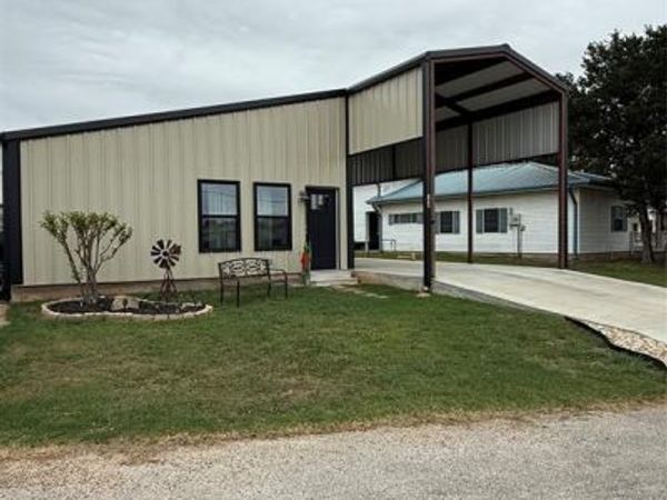 154 Yosemite Drive, Whitney, TX 76692