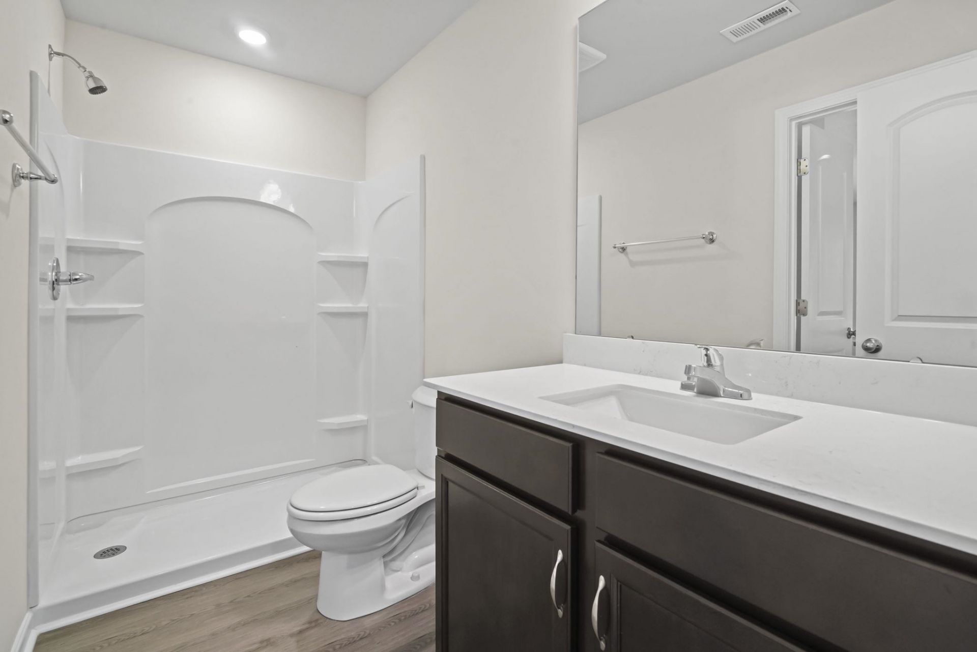 2668 Tansy Rd. Photo 5