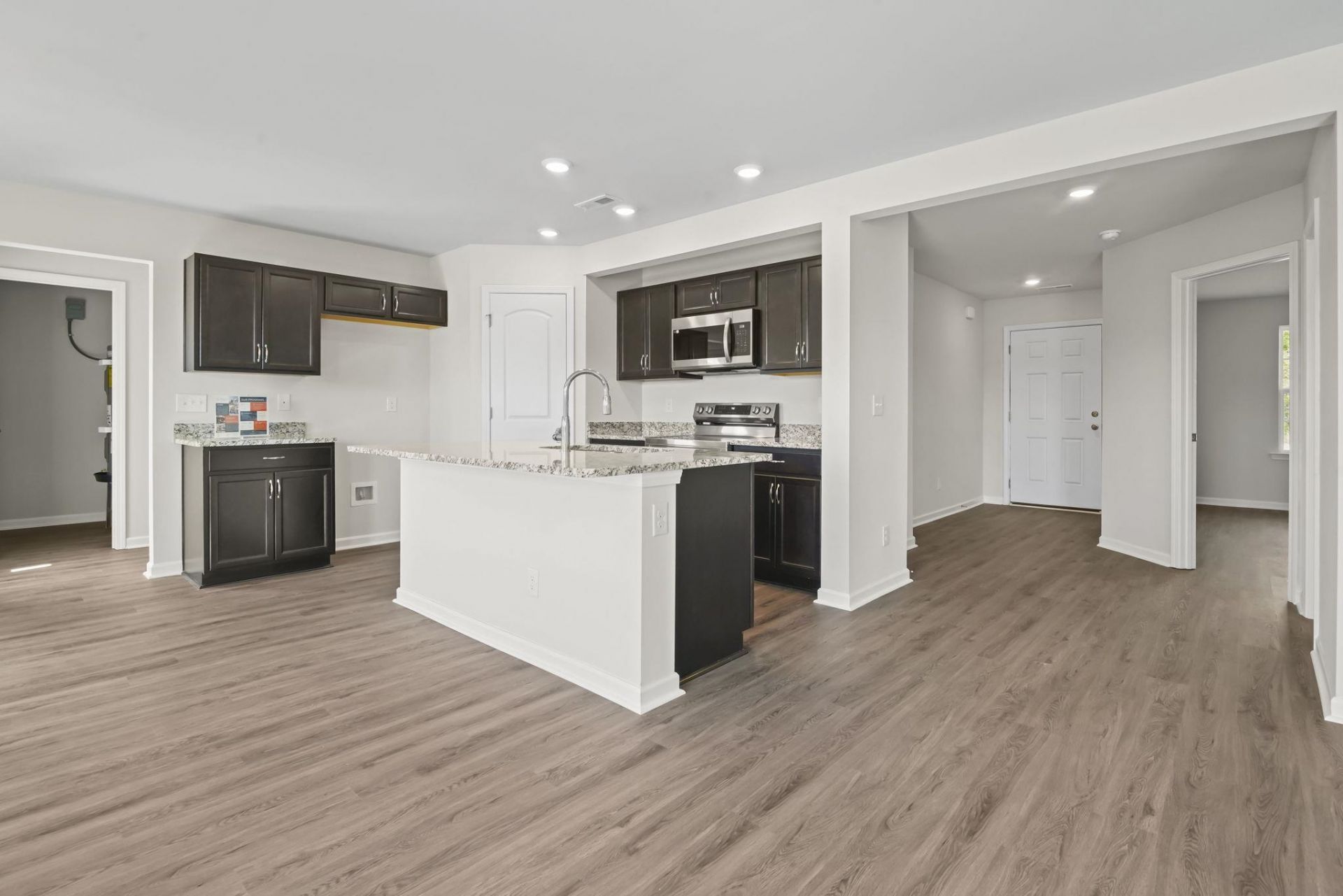 2668 Tansy Rd. Photo 6