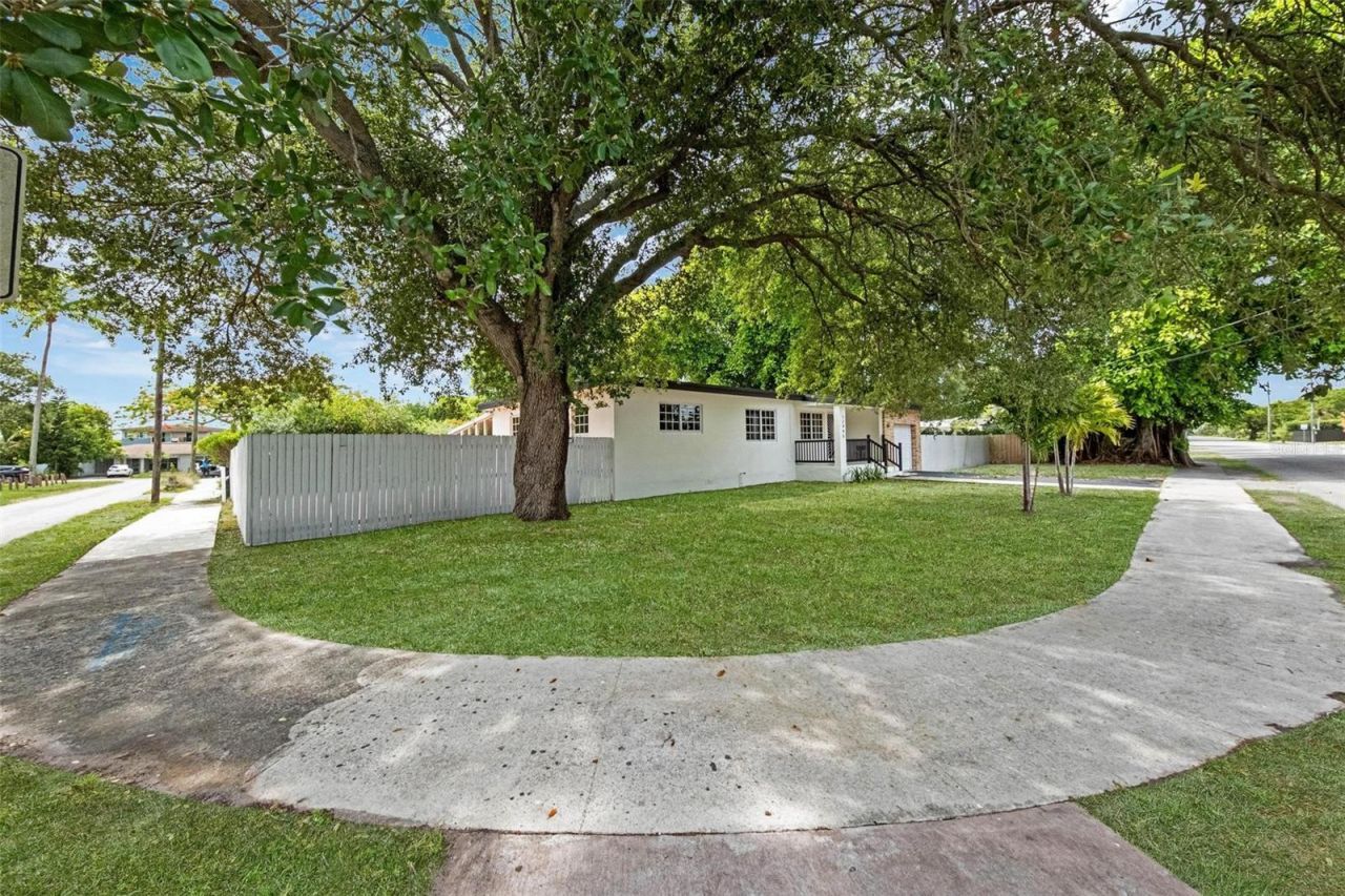 12995 NE 5th Avenue, North Miami, FL 33161 Photo