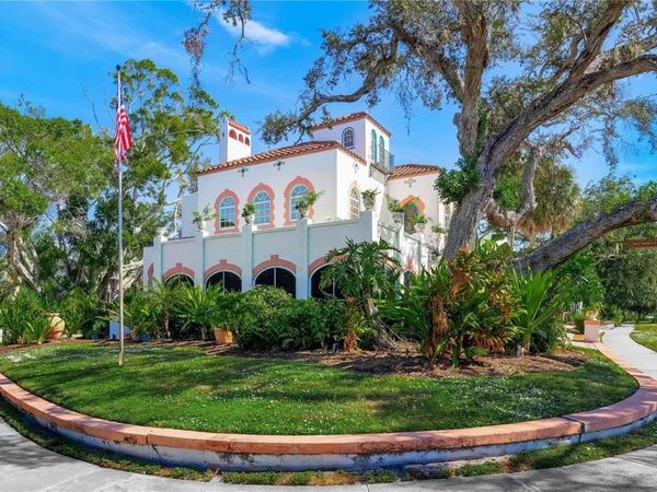 2830 BAY SHORE CIRCLE, SARASOTA, FL 34234