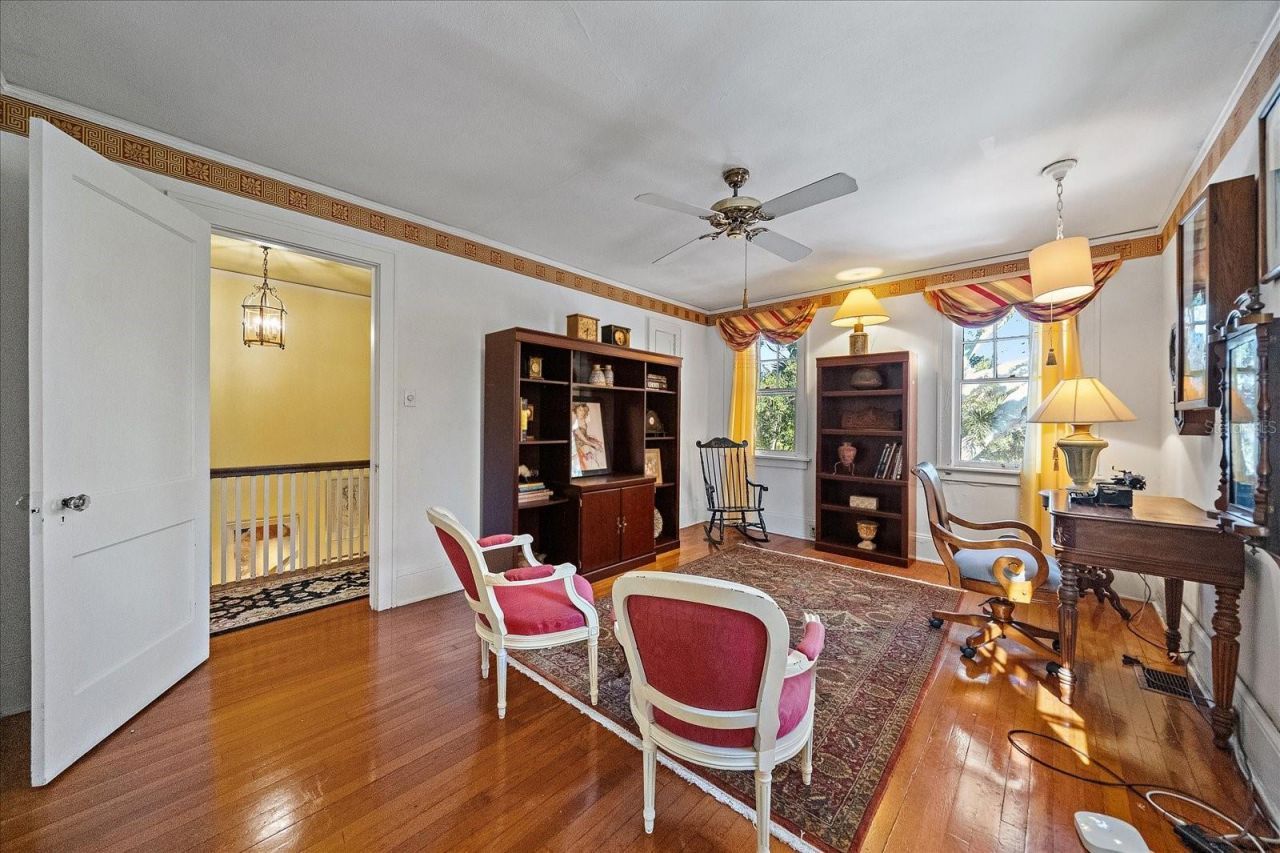 2830 Bay Shore Circle, Sarasota, FL 34234 Photo