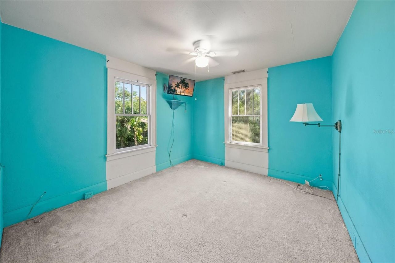 2830 Bay Shore Circle, Sarasota, FL 34234 Photo