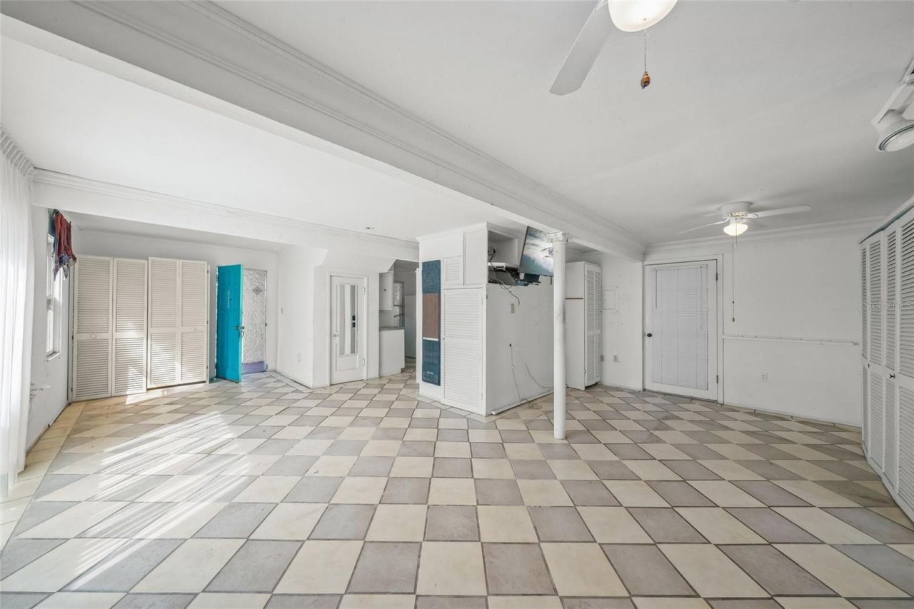 2830 Bay Shore Circle, Sarasota, FL 34234 Photo