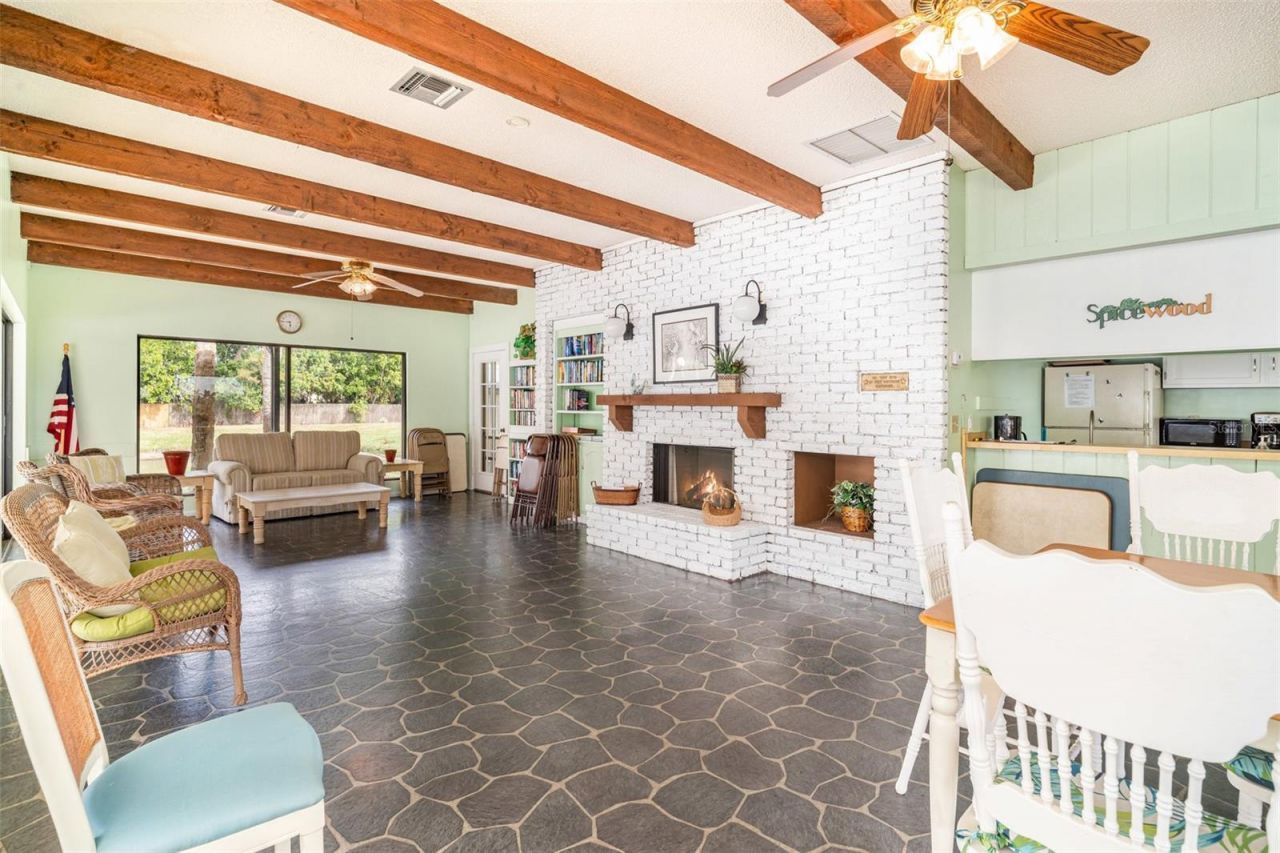 4416 Spicewood Drive, Unit K, Bradenton, FL 34208 Photo