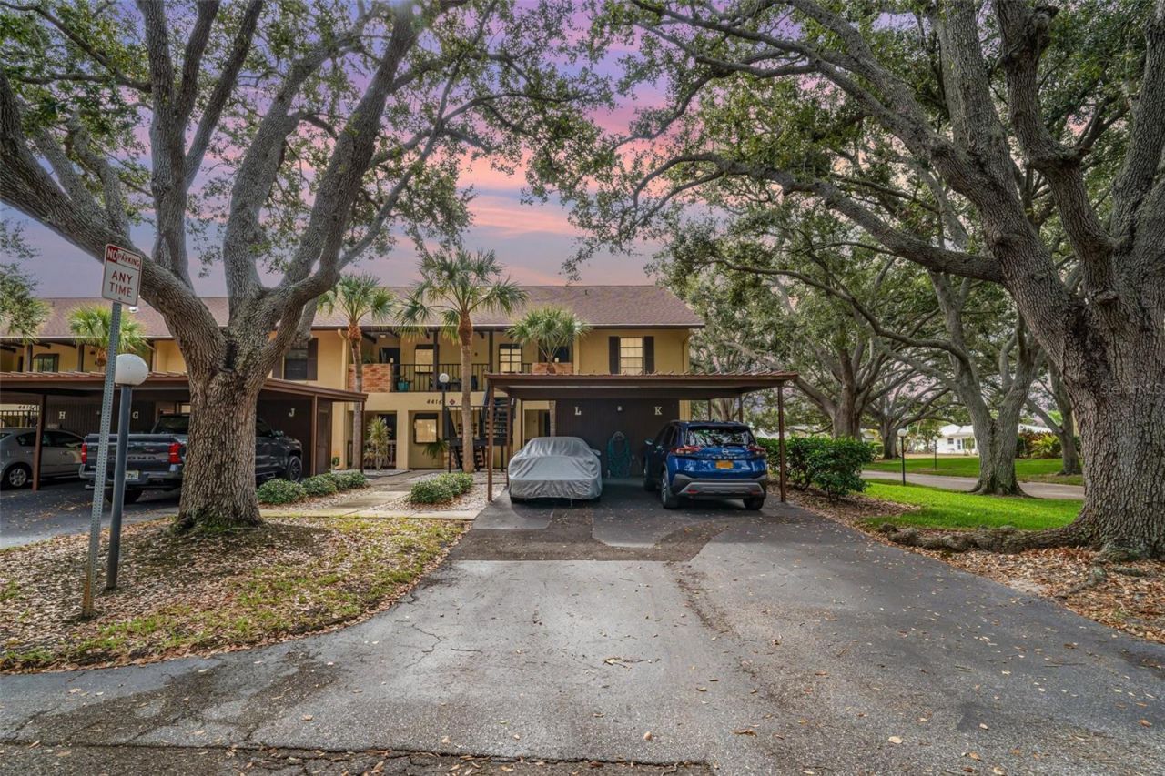 4416 Spicewood Drive, Unit K, Bradenton, FL 34208 Photo