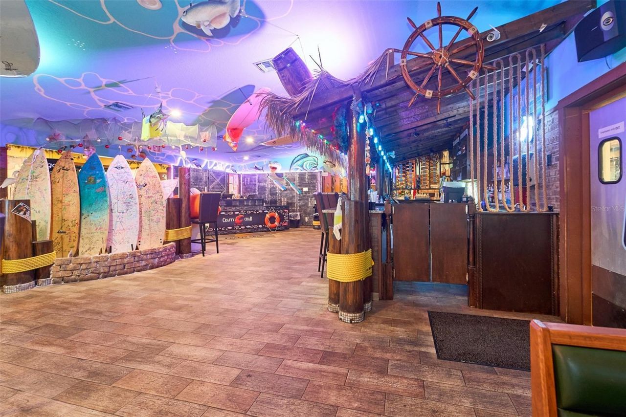 704 E Brandon Boulevard, Brandon, FL 33511 Photo