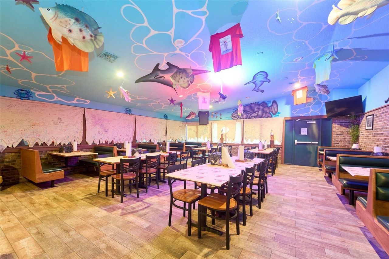 704 E Brandon Boulevard, Brandon, FL 33511 Photo