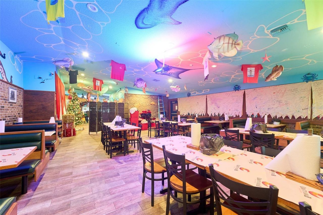 704 E Brandon Boulevard, Brandon, FL 33511 Photo