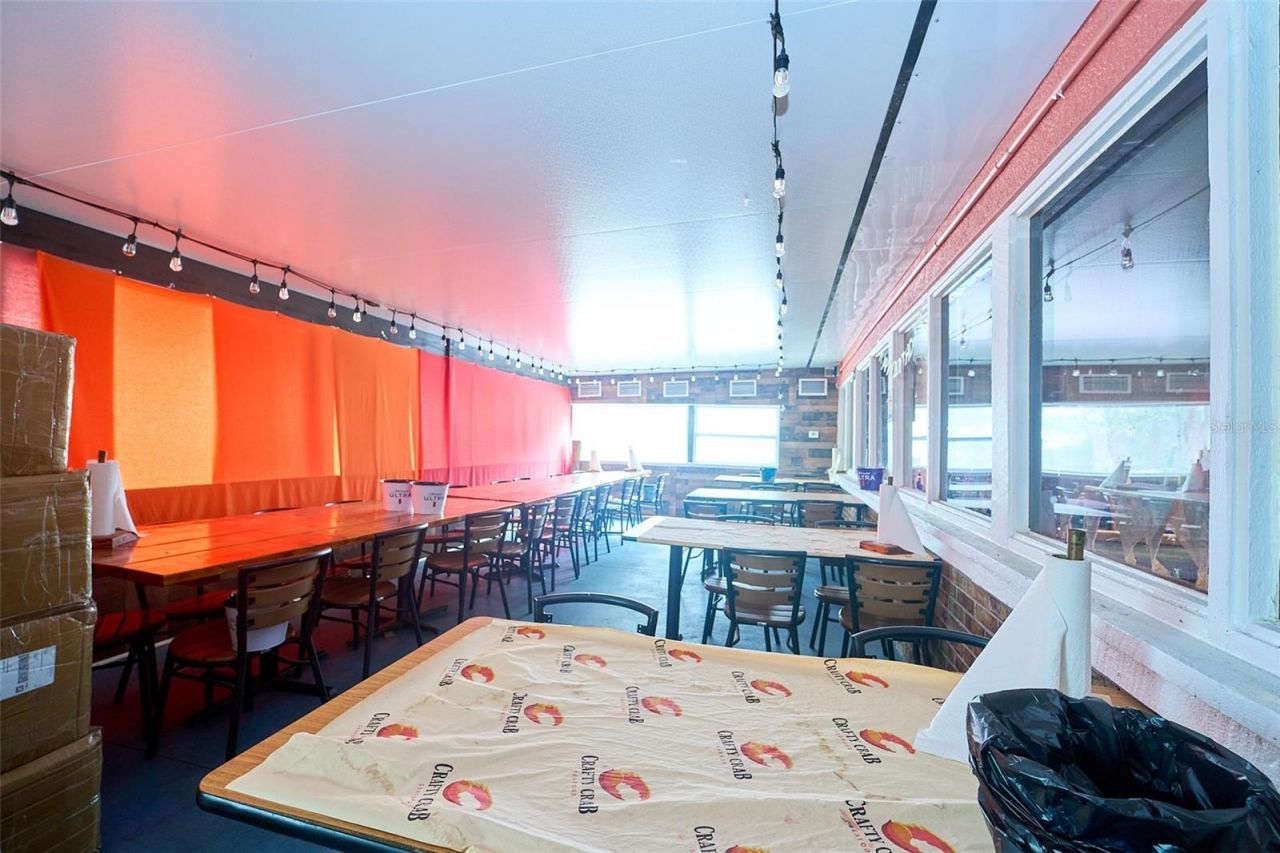 704 E Brandon Boulevard, Brandon, FL 33511 Photo