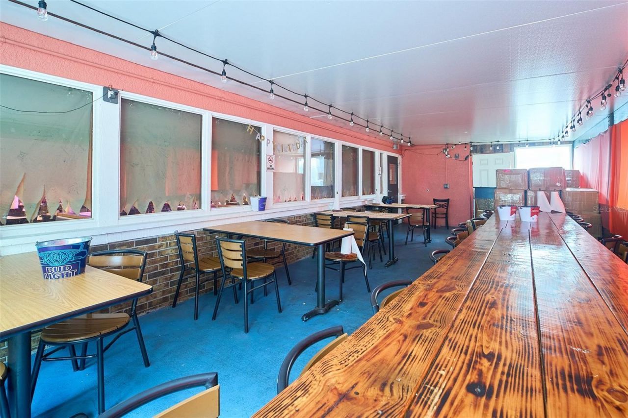 704 E Brandon Boulevard, Brandon, FL 33511 Photo