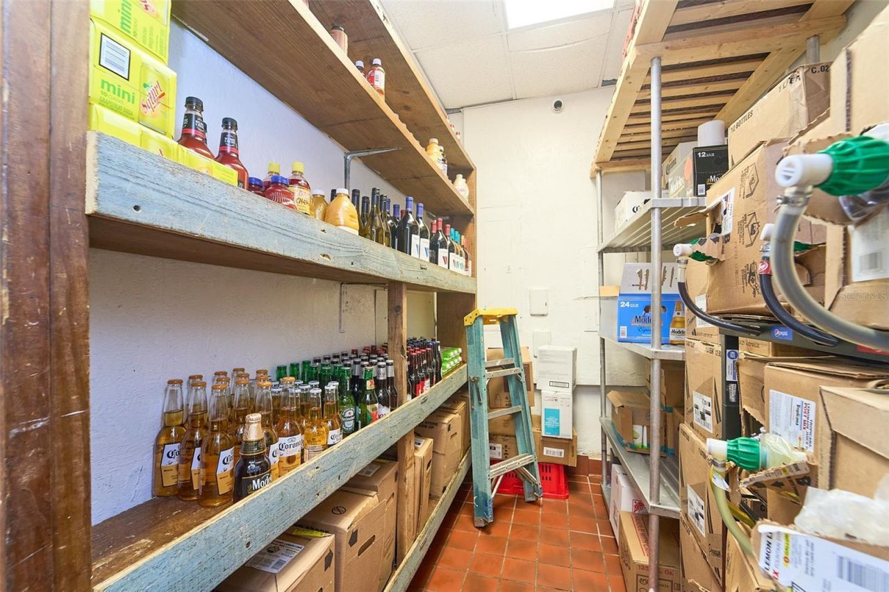 706 E Brandon Boulevard, Brandon, FL 33511 Photo