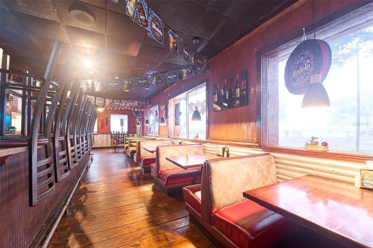 706 E Brandon Boulevard, Brandon, FL 33511 Photo