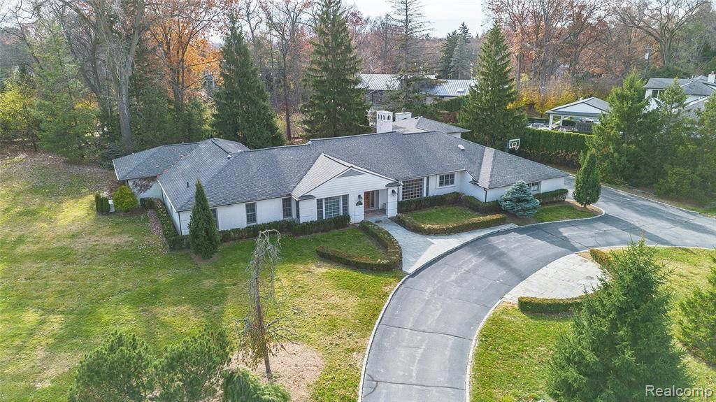591 Rudgate Road, Bloomfield Hills, MI 48304 Main Photo