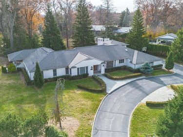 591 Rudgate Road, Bloomfield Hills, MI 48304