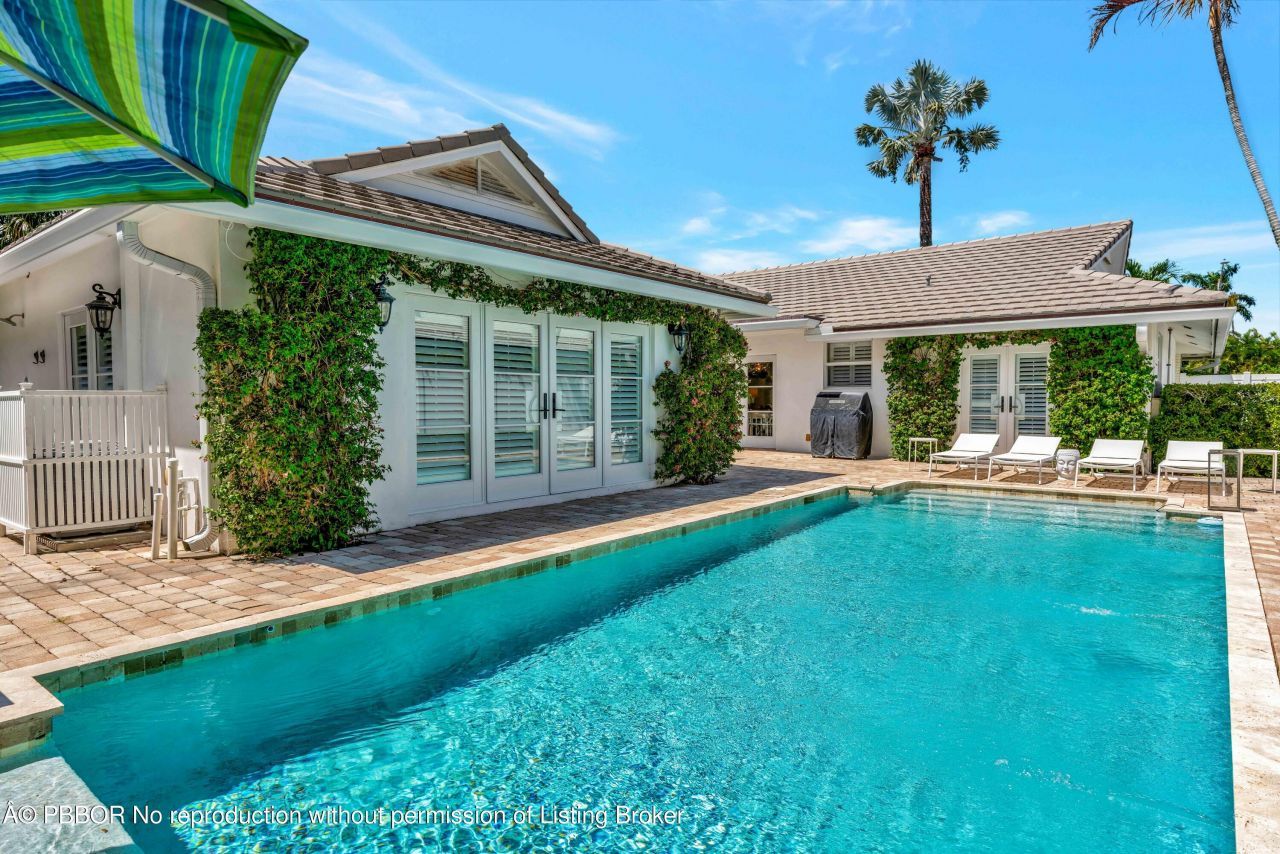 136 Worth Court S, West Palm Beach, FL 33405 Photo