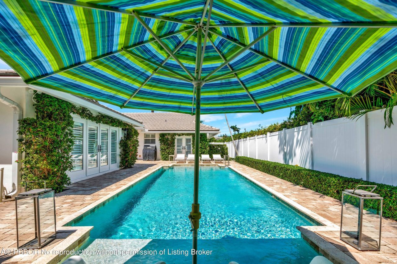 136 Worth Court S, West Palm Beach, FL 33405 Photo