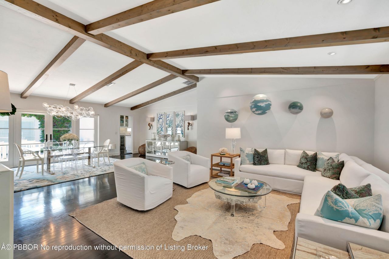 136 Worth Court S, West Palm Beach, FL 33405 Photo