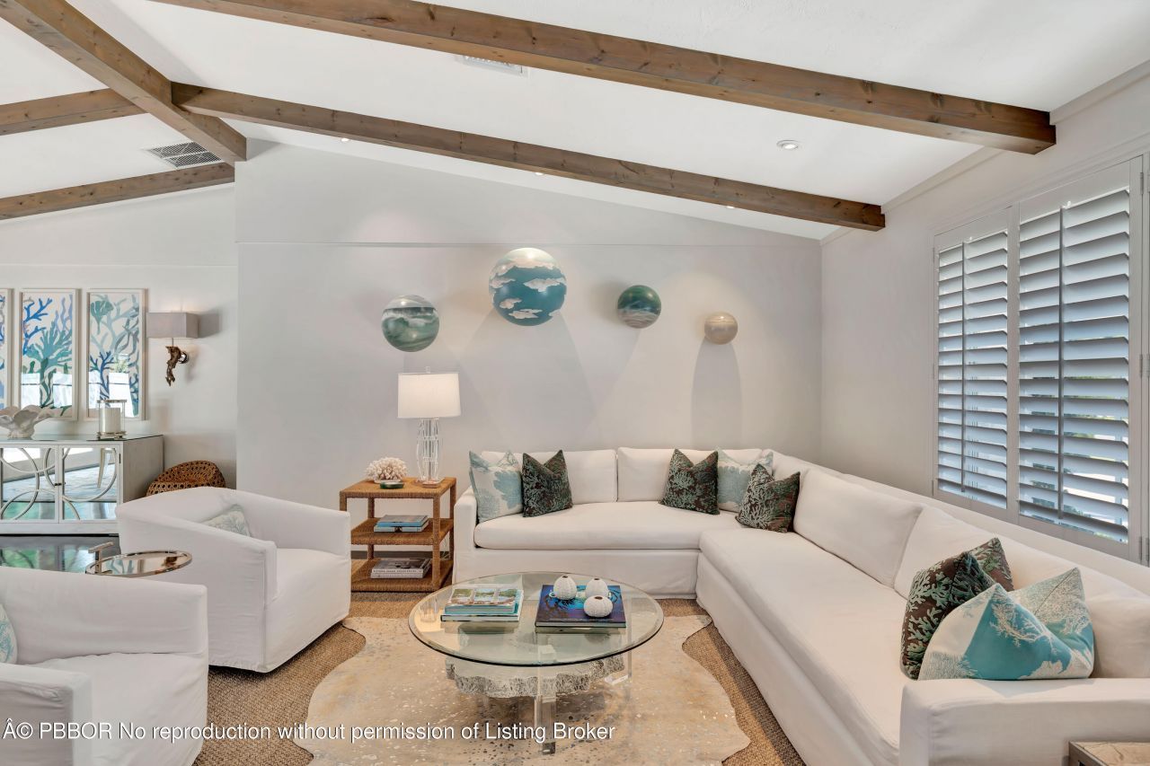 136 Worth Court S, West Palm Beach, FL 33405 Photo