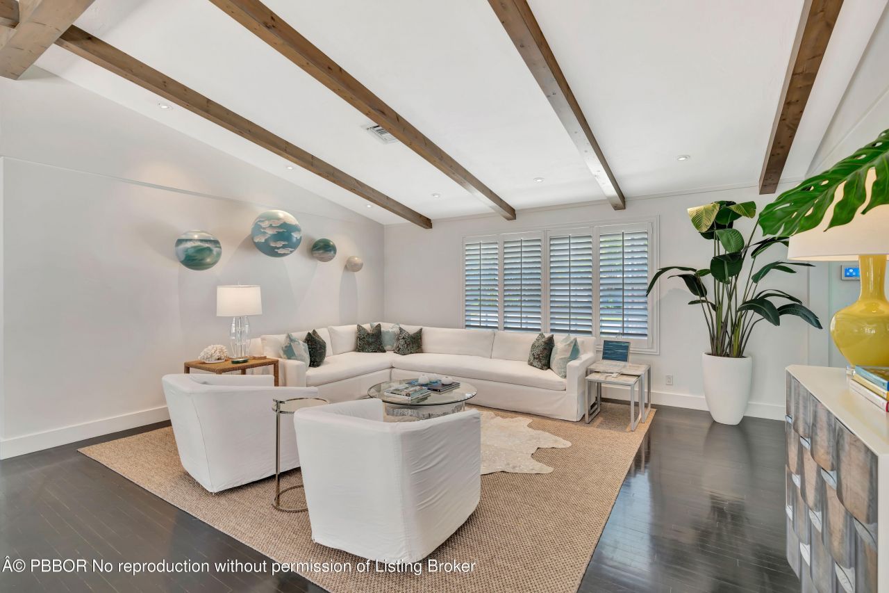 136 Worth Court S, West Palm Beach, FL 33405 Photo