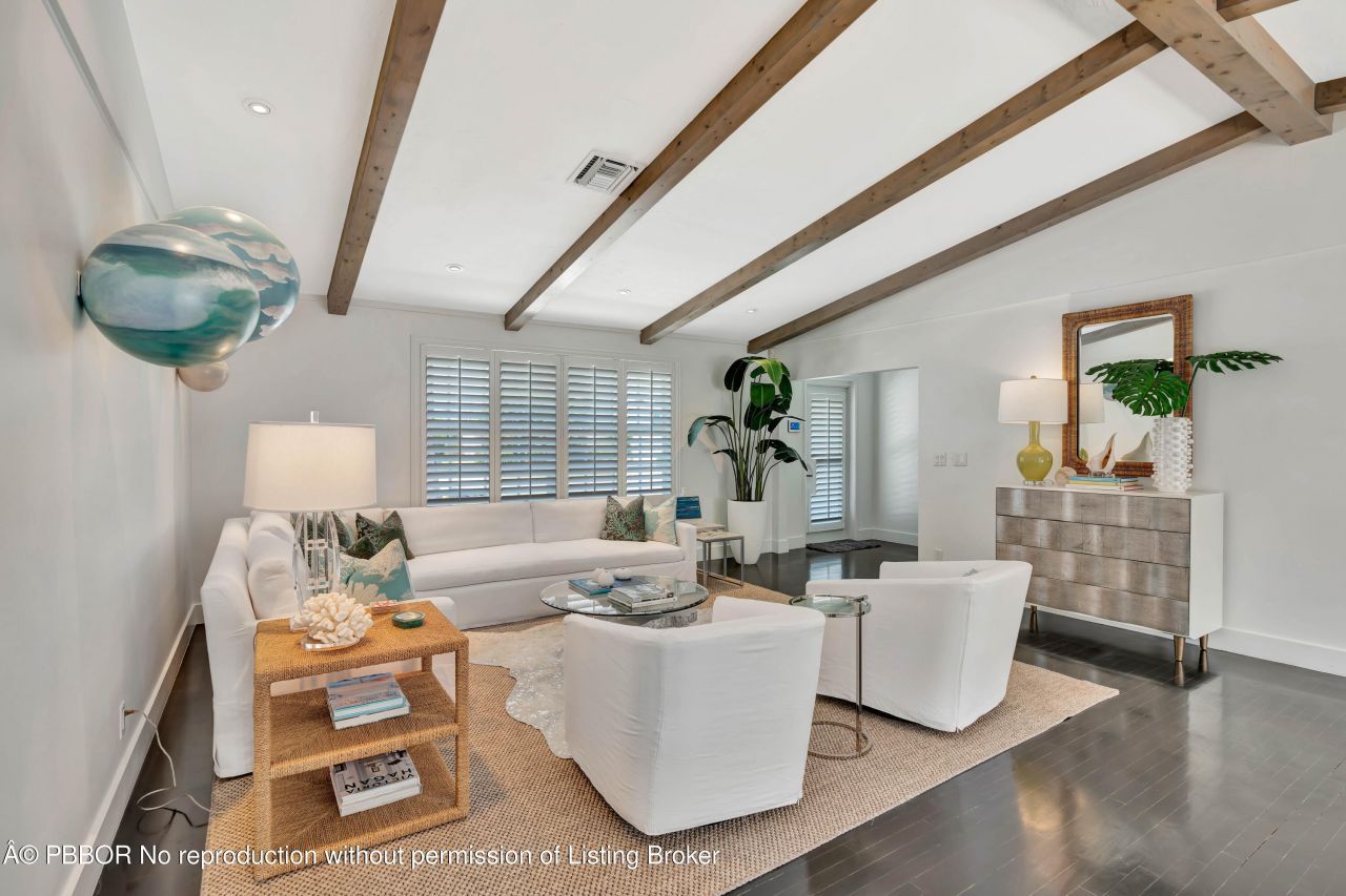 136 Worth Court S, West Palm Beach, FL 33405 Photo